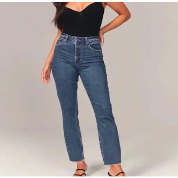 Abercrombie & Fitch Curve Love High Rise Mom Jean Denim Jeans Size 24 R / 37 - Picture 1 of 8